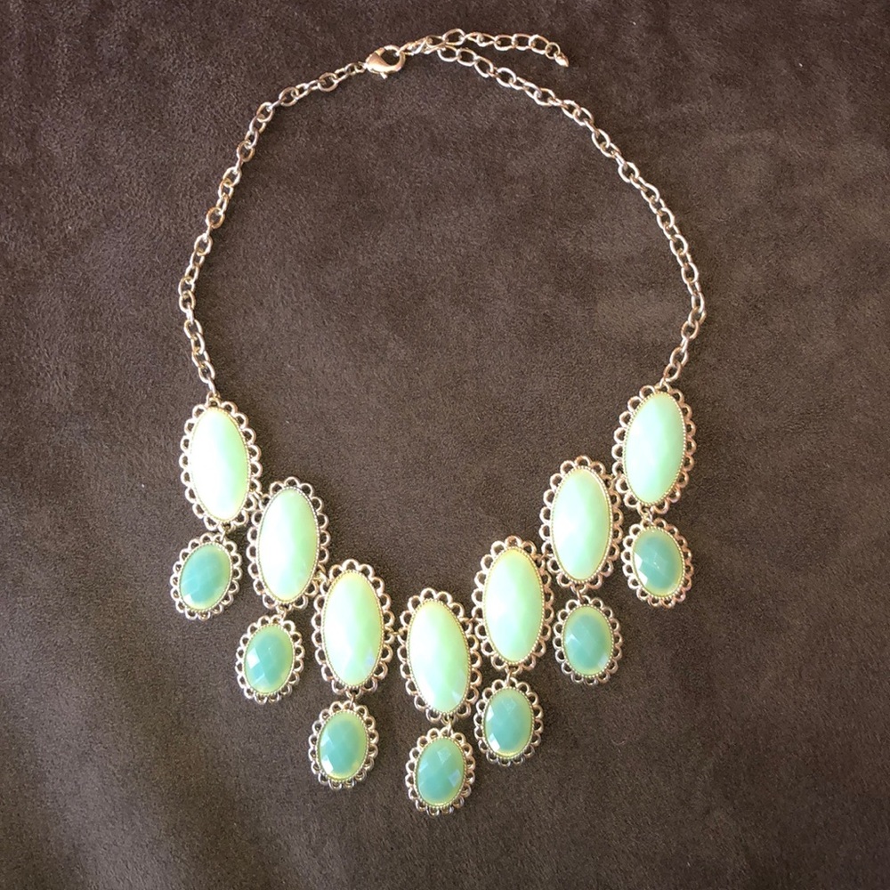 Francesca’s Two toned Green Statement Necklace